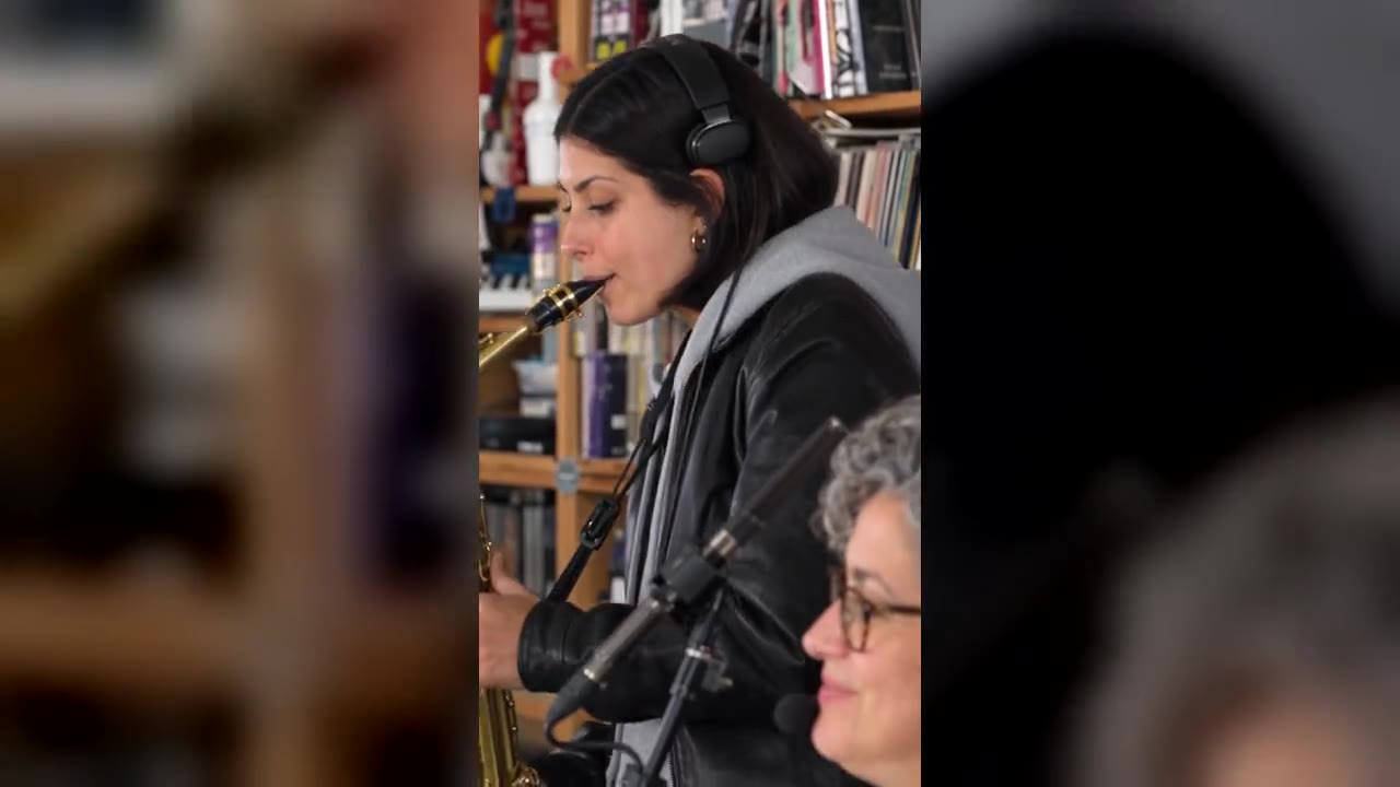 A Tiny Desk Outstanding AI video: the sax solo in front of the bookshelves